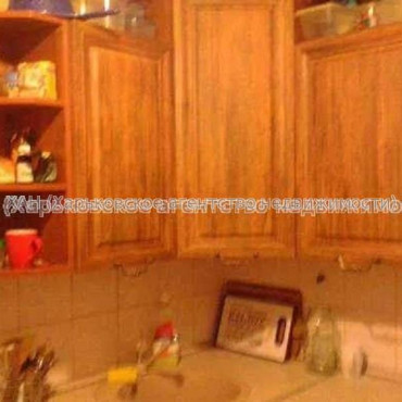 Продам квартиру, Зерновая ул. , 3  ком., 61 м², косметический ремонт 