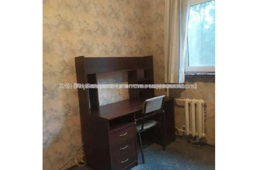 Продам квартиру, Зерновая ул. , 3  ком., 61 м², косметический ремонт 