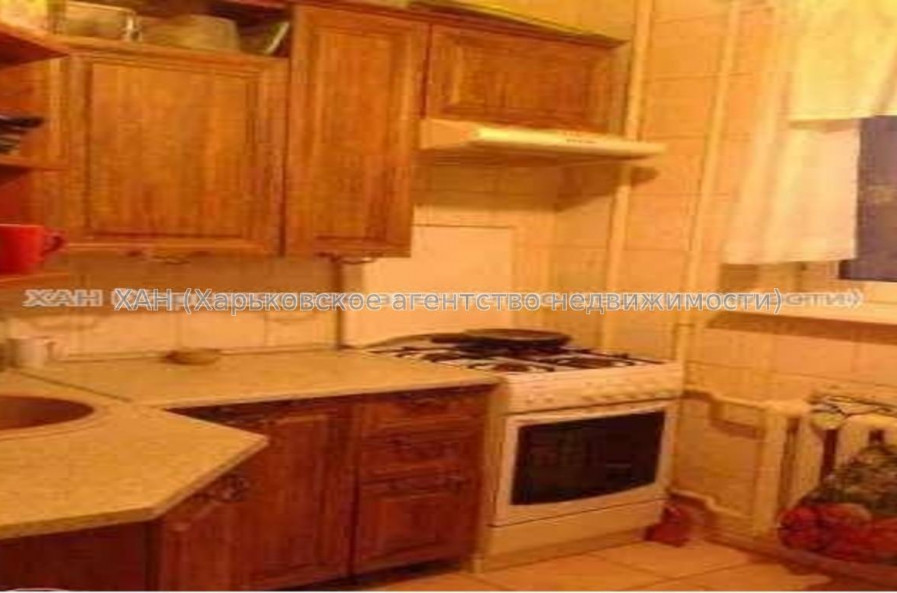 Продам квартиру, Зерновая ул. , 3  ком., 61 м², косметический ремонт 