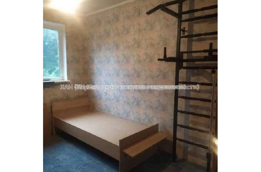 Продам квартиру, Зерновая ул. , 3  ком., 61 м², косметический ремонт 