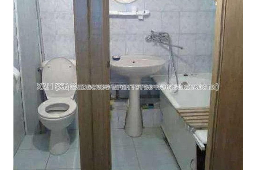 Продам квартиру, Зерновая ул. , 3  ком., 61 м², косметический ремонт 