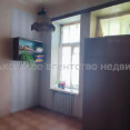 Продам квартиру, Озерянская ул. , 3 кім., 68 м², без ремонта 