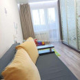 Продам квартиру, Гвардейцев Широнинцев ул. , 3  ком., 65 м², капитальный ремонт 
