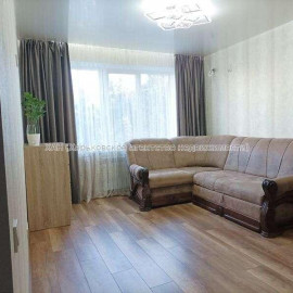 Продам квартиру, Гвардейцев Широнинцев ул. , 3  ком., 65 м², капитальный ремонт