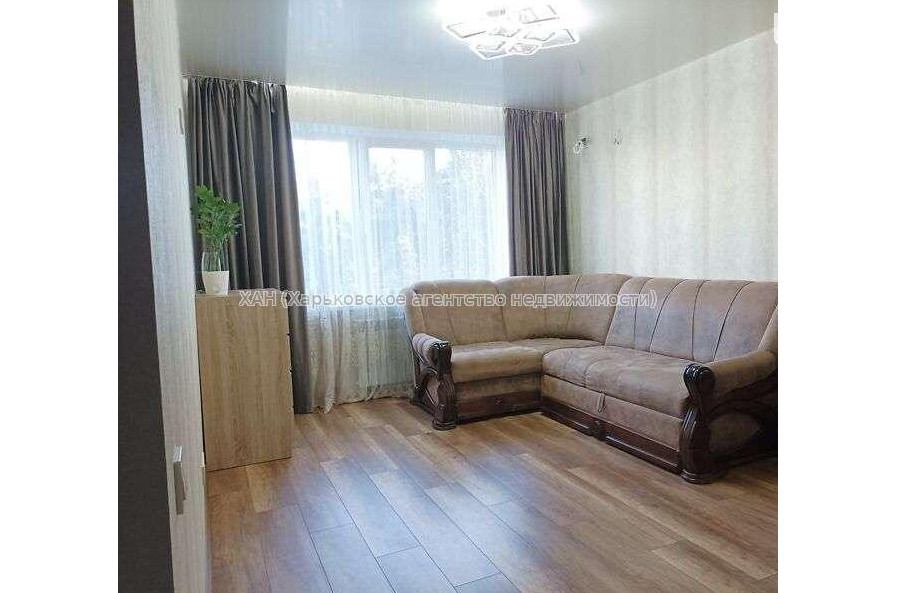 Продам квартиру, Гвардейцев Широнинцев ул. , 3  ком., 65 м², капитальный ремонт 