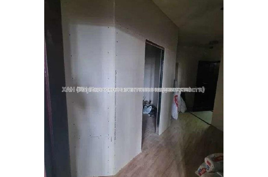 Продам квартиру, Белогорская ул. , 3  ком., 107 м², без отделочных работ 