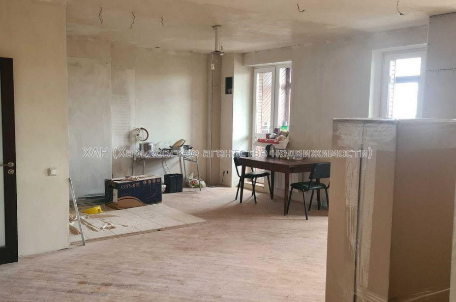 Продам квартиру, Белогорская ул. , 3  ком., 107 м², без отделочных работ 