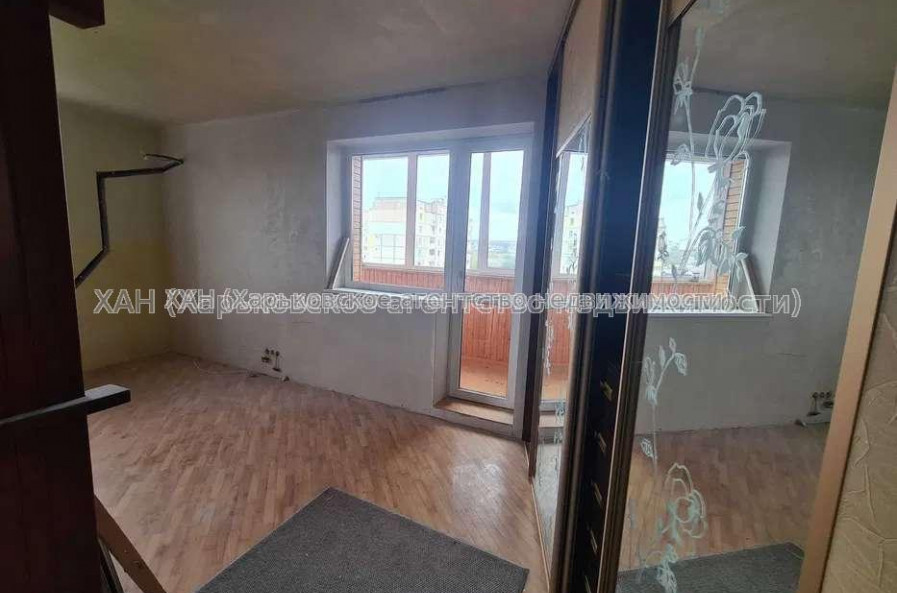 Продам квартиру, Белогорская ул. , 3  ком., 107 м², без отделочных работ 