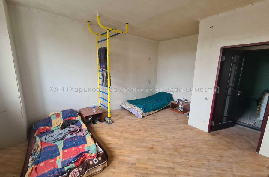 Продам квартиру, Белогорская ул. , 3  ком., 107 м², без отделочных работ 