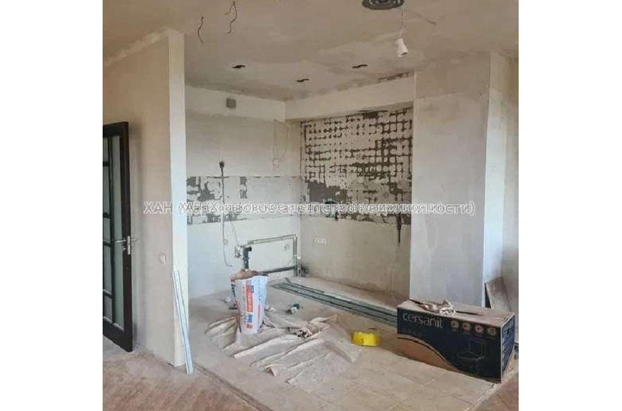 Продам квартиру, Белогорская ул. , 3  ком., 107 м², без отделочных работ 