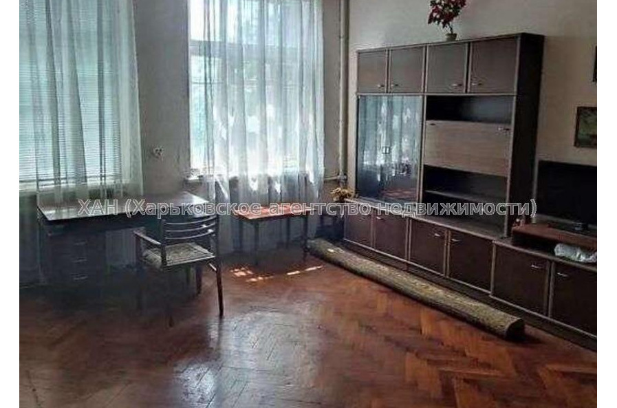 Продам квартиру, Людмилы Гурченко пер. , 3 кім., 86 м², косметический ремонт 