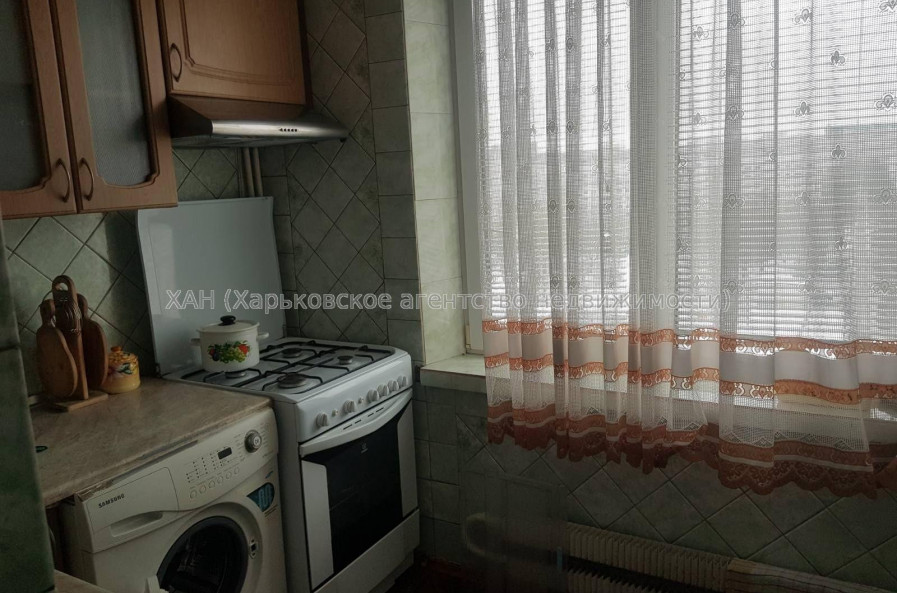 Сдам квартиру, Барабашова академика ул. , 3  ком., 64 м², советский ремонт 