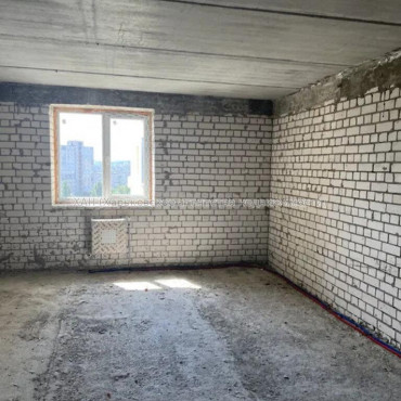 Продам квартиру, Яны Червоной ул. , 2 кім., 79 м², без внутренних работ 