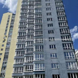 Продам квартиру, Яны Червоной ул. , 2 кім., 79 м², без внутренних работ