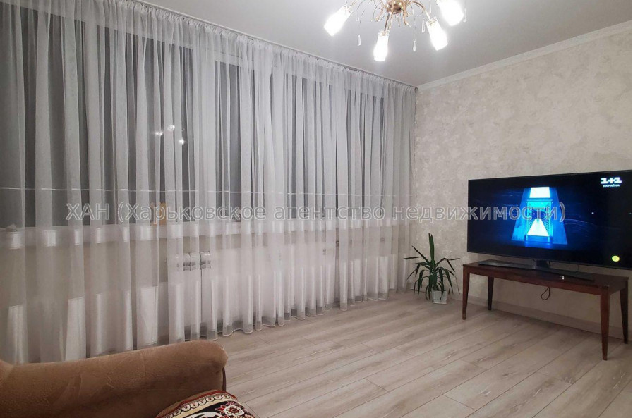 Продам квартиру, Единства ул. , 3  ком., 65 м², капитальный ремонт 