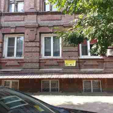 Продам квартиру, Китаенко ул. , 1 кім., 24 м², без ремонта 