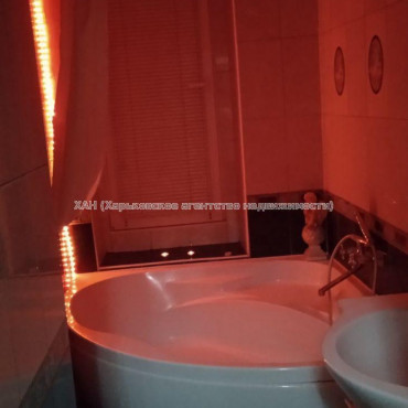 Продам квартиру, Библика ул. , 2 кім., 42 м², капитальный ремонт 