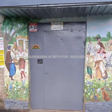 Продам квартиру, Библика ул. , 2 кім., 42 м², капитальный ремонт 