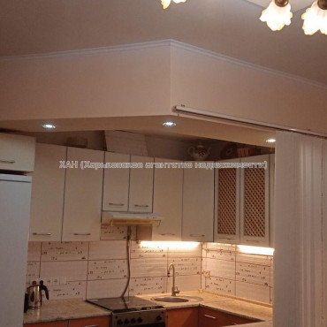 Продам квартиру, Библика ул. , 2 кім., 42 м², капитальный ремонт 
