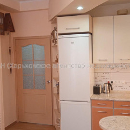 Продам квартиру, Библика ул. , 2 кім., 42 м², капитальный ремонт