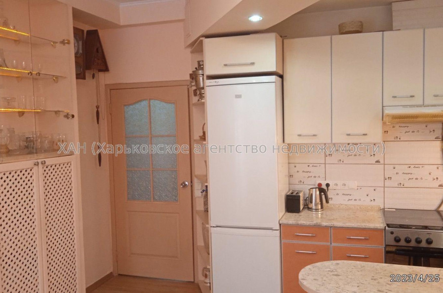 Продам квартиру, Библика ул. , 2 кім., 42 м², капитальный ремонт 