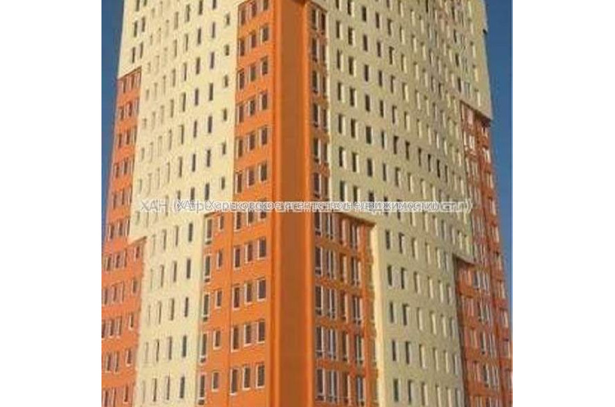 Продам квартиру, Гвардейцев Широнинцев ул. , 3 кім., 87 м², без внутренних работ 