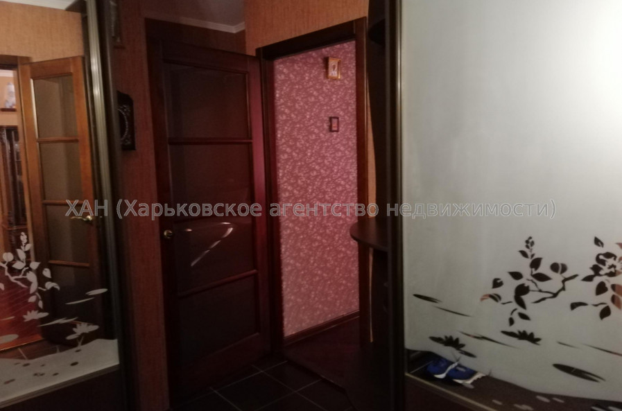 Продам квартиру, Самолетная ул. , д. 15 , 2 кім., 44.70 м², капитальный ремонт 