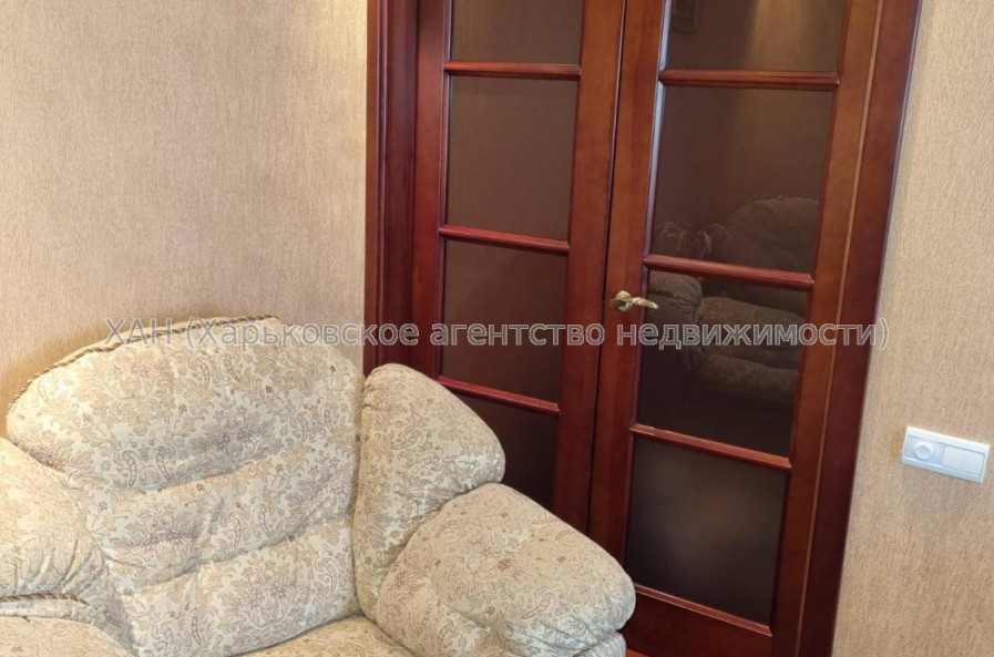 Продам квартиру, Самолетная ул. , д. 15 , 2 кім., 44.70 м², капитальный ремонт 