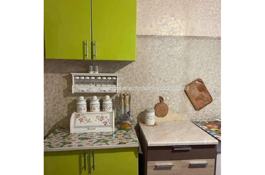 Продам квартиру, Шекспира пер. , 1 кім., 17 м², косметический ремонт 