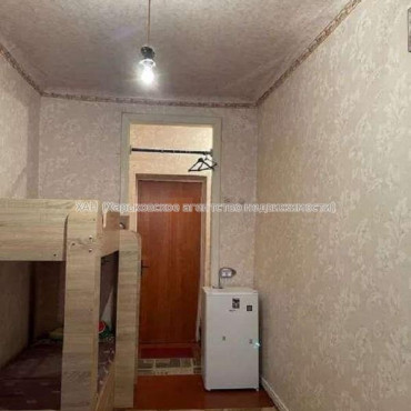 Продам квартиру, Шекспира пер. , 1 кім., 17 м², косметический ремонт 