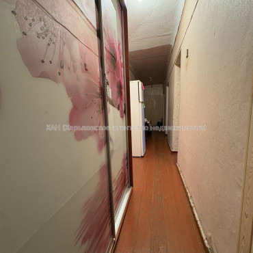 Продам квартиру, Шекспира пер. , 1 кім., 17 м², косметический ремонт 