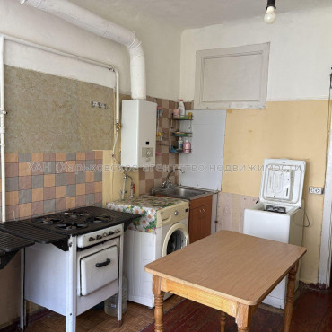 Продам квартиру, Шекспира пер. , 1 кім., 17 м², косметический ремонт 