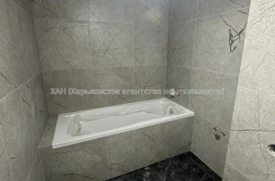 Продам квартиру, Шевченковский пер. , 1  ком., 54 м², без внутренних работ 