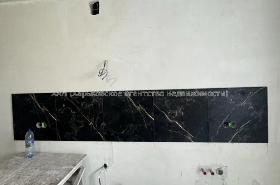 Продам квартиру, Шевченковский пер. , 1  ком., 54 м², без внутренних работ 