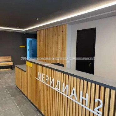 Продам квартиру, Гвардейцев Широнинцев ул. , 4  ком., 133 м², без внутренних работ 