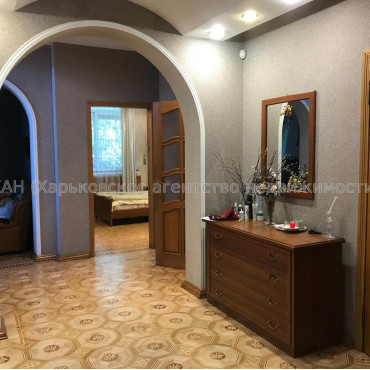 Продам будинок, Колонная ул. , 53 , 361 м², 9 соток, авторский дизайн 