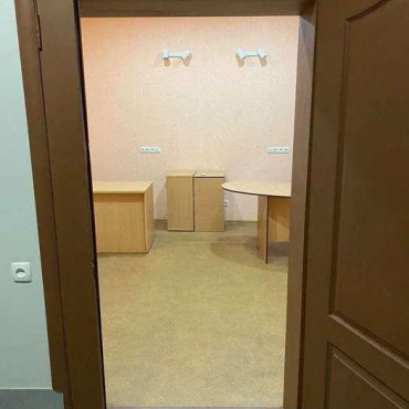 Здам нежитлову нерухомість, офисное помещение , 42 м², косметический ремонт 