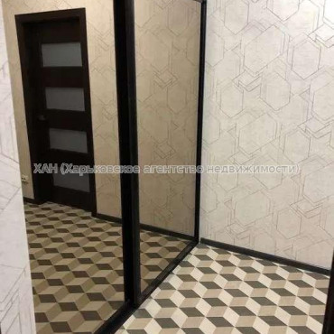 Продам квартиру, Науки просп. , 2 кім., 56 м², капитальный ремонт 