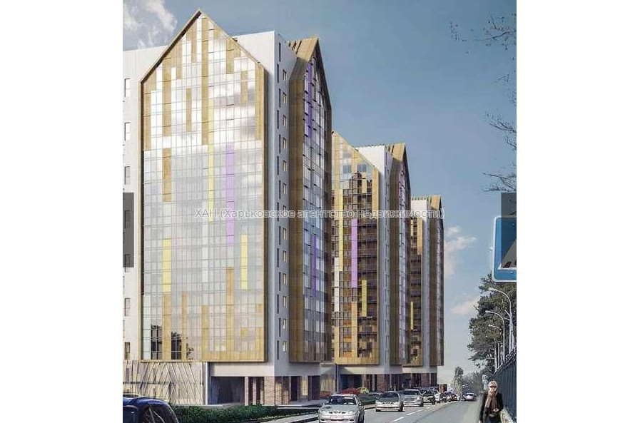 Продам квартиру, Динамовская ул. , 4 кім., 135 м², без внутренних работ 