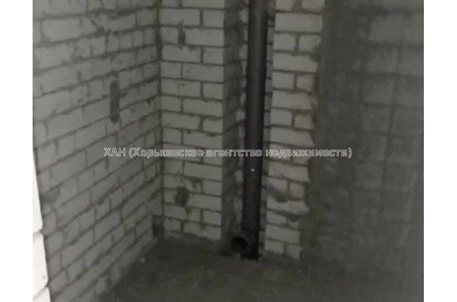 Продам квартиру, Борткевича ул. , 1  ком., 37 м², без внутренних работ 