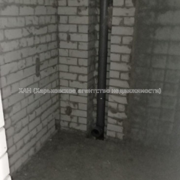 Продам квартиру, Борткевича ул. , 1  ком., 37 м², без внутренних работ 