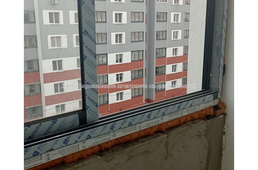 Продам квартиру, Борткевича ул. , 1 кім., 37 м², без внутренних работ 