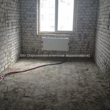 Продам квартиру, Борткевича ул. , 1  ком., 37 м², без внутренних работ 