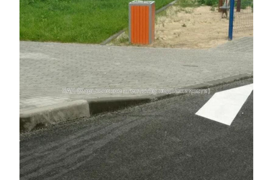 Продам квартиру, Борткевича ул. , 1  ком., 37 м², без внутренних работ 