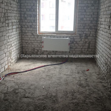 Продам квартиру, Борткевича ул. , 1  ком., 37 м², без внутренних работ 