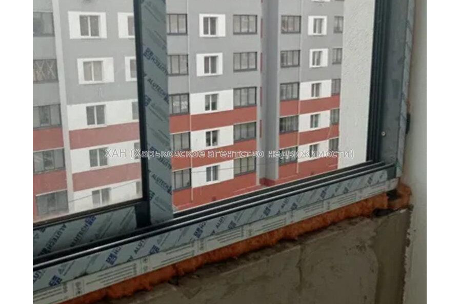 Продам квартиру, Борткевича ул. , 1  ком., 37 м², без внутренних работ 