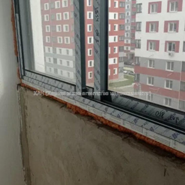 Продам квартиру, Борткевича ул. , 1  ком., 37 м², без внутренних работ 