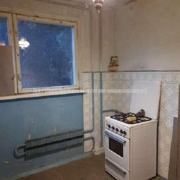 Продам квартиру, Академика Павлова ул. , 1 кім., 33 м², без ремонта 