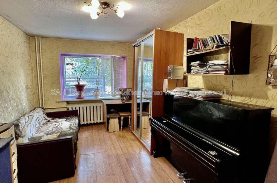 Продам квартиру, Шекспира ул. , 1 кім., 24 м², косметический ремонт 