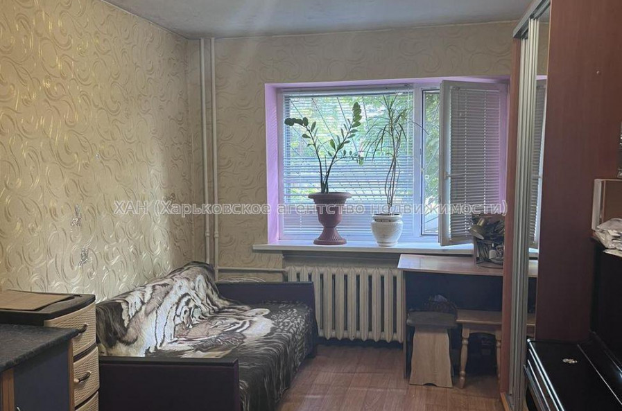 Продам квартиру, Шекспира ул. , 1 кім., 24 м², косметический ремонт 